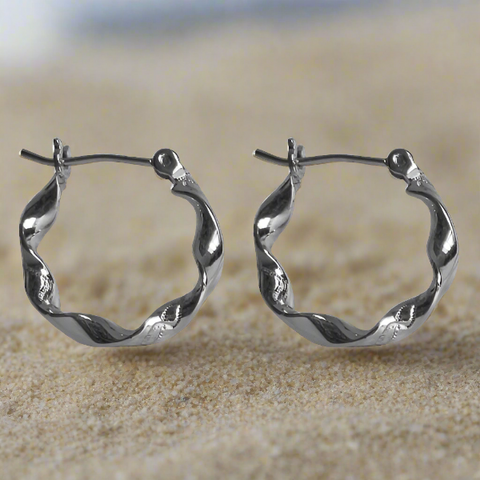 20mm Ribbon Twist Hoop Silver FE4323